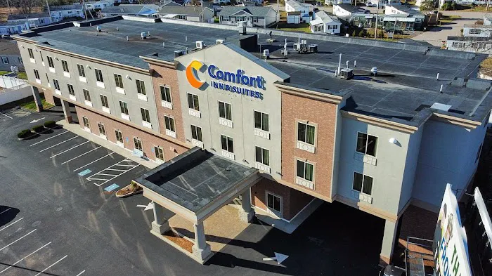 Comfort Inn & Suites Plainville-Foxboro 4