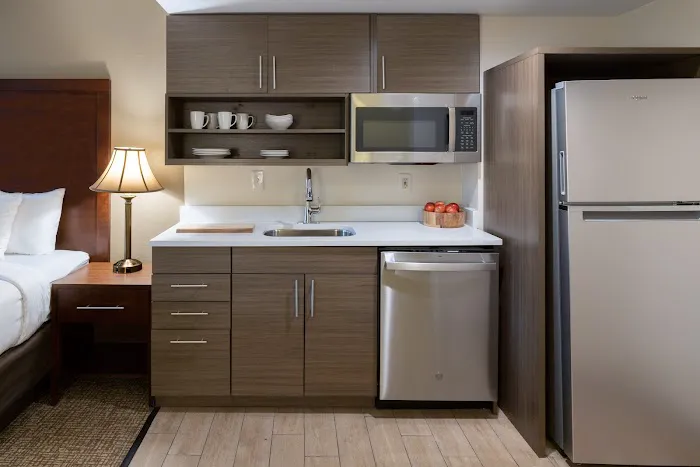 Comfort Inn & Suites Plainville-Foxboro 4