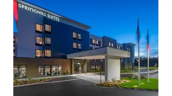 SpringHill Suites Wrentham Plainville 4