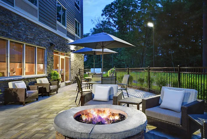 Fairfield Inn & Suites by Marriott Mansfield 4
