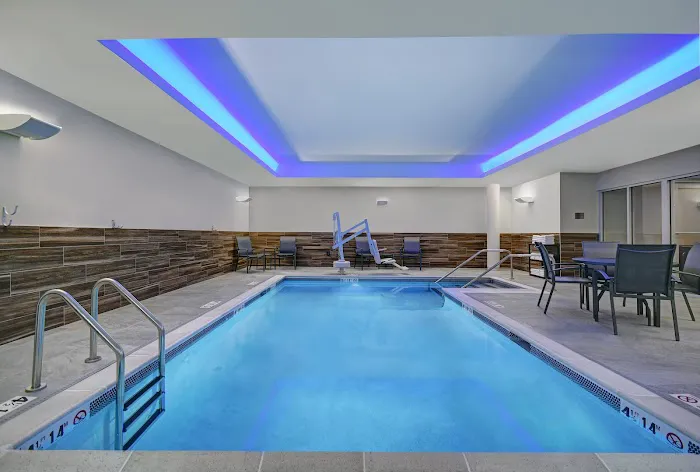 Fairfield Inn & Suites by Marriott Mansfield 4