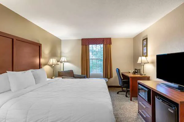 Comfort Inn Foxboro - Mansfield 4
