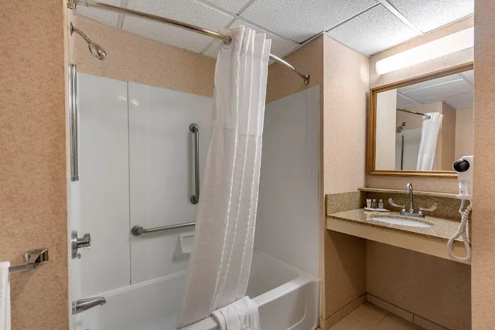 Comfort Inn Foxboro - Mansfield 4