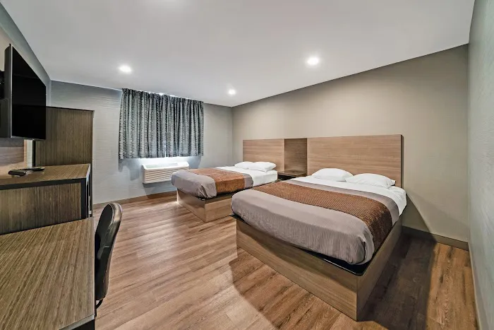 Americas Best Value Inn Foxboro 4