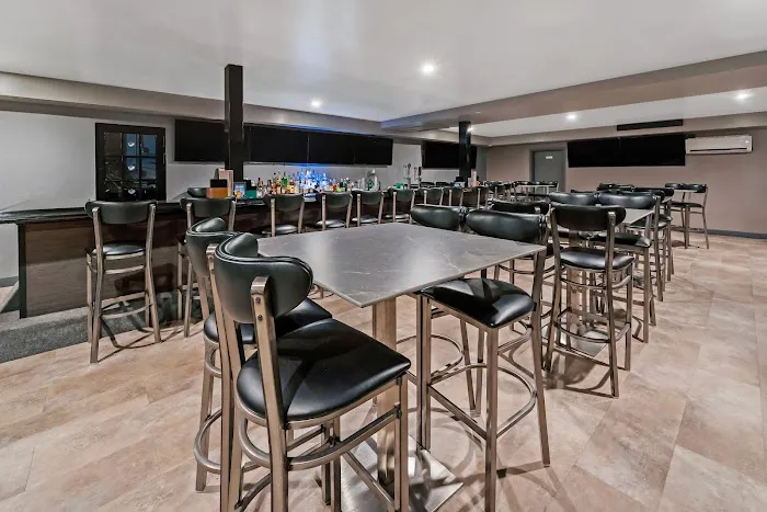 Americas Best Value Inn Foxboro 4