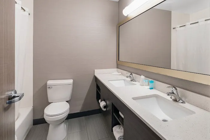 Americas Best Value Inn Foxboro 4