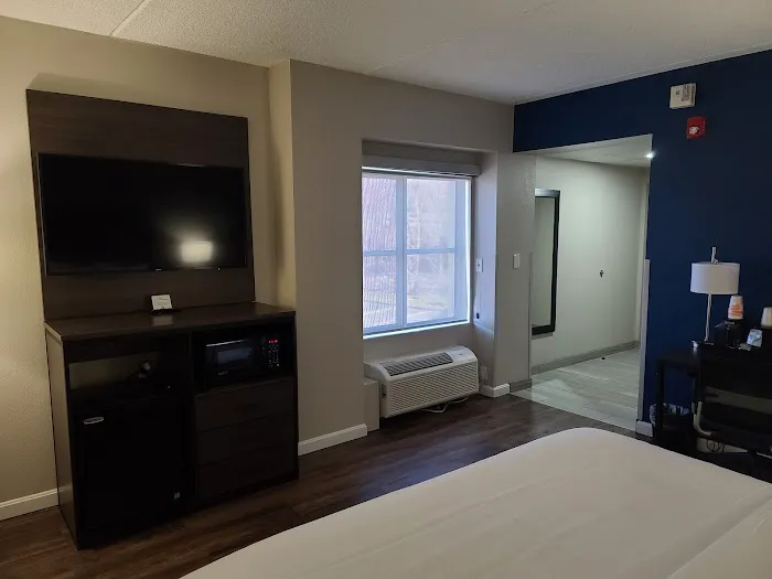Comfort Inn Boston Milford 5