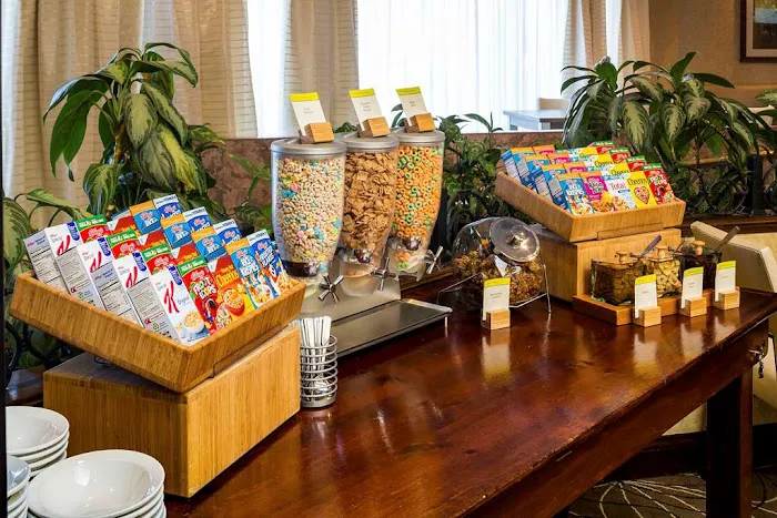 DoubleTree by Hilton Hotel Boston - Milford 5