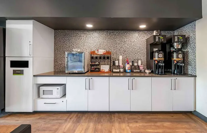 Extended Stay America Premier Suites - Providence - East Providence 4