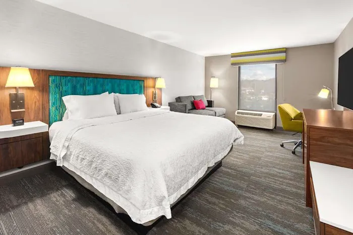 Hampton Inn Seekonk 4