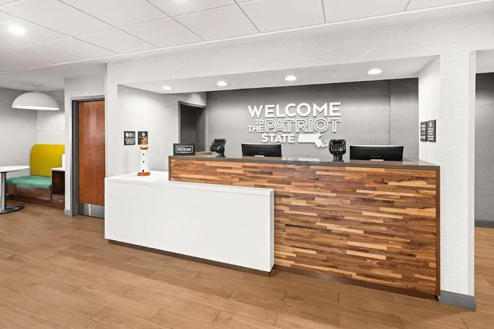 Hampton Inn Seekonk 4