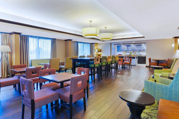 Hampton Inn Seekonk 4