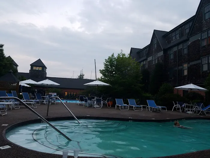Club Wyndham Inn on Long Wharf 4