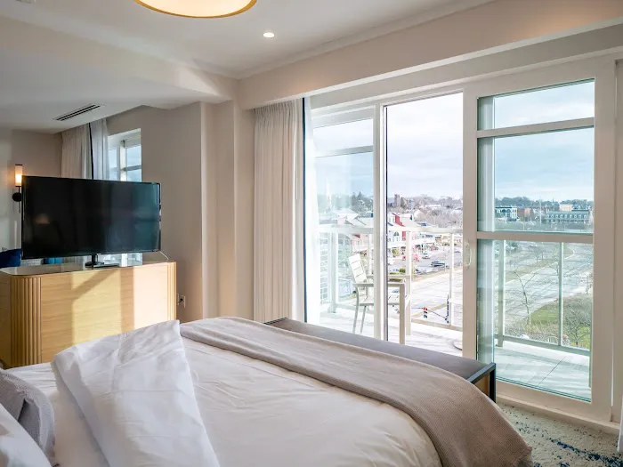 The Brenton Hotel 4