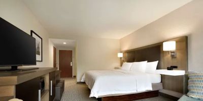 Hampton Inn & Suites Newport/Middletown