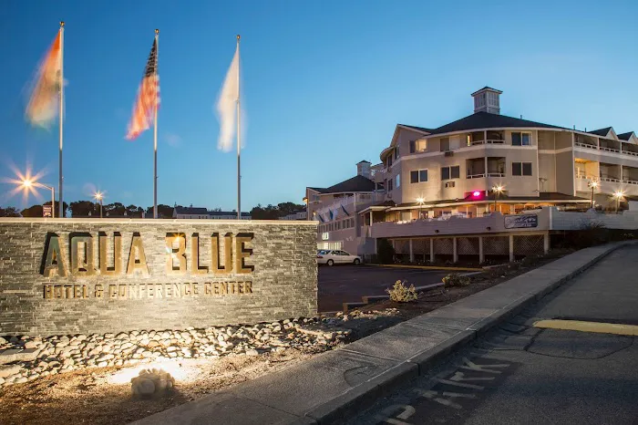 Aqua Blue Hotel 5