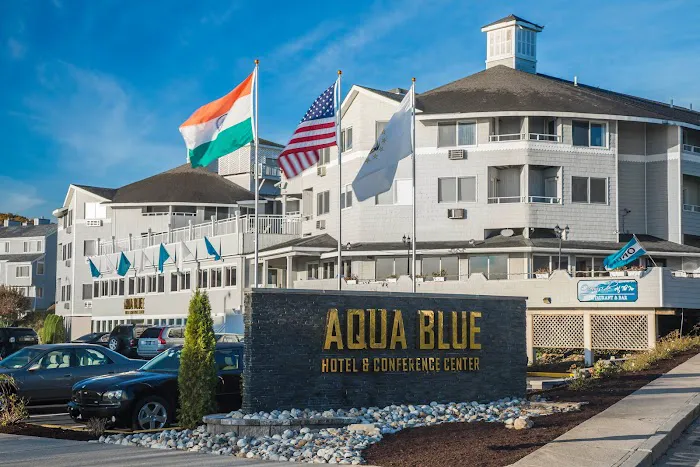 Aqua Blue Hotel 5