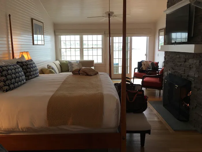 Castle Hill Inn 4