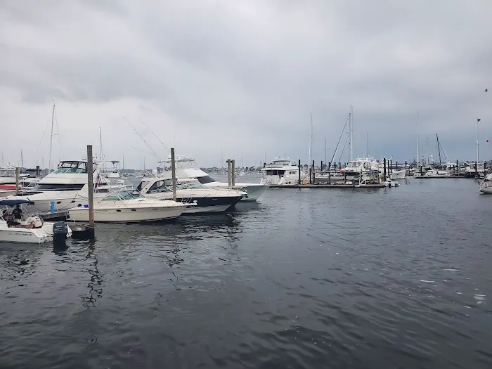 The Newport Harbor Hotel and Marina 4