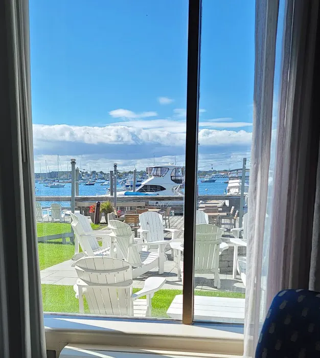 The Newport Harbor Hotel and Marina 4