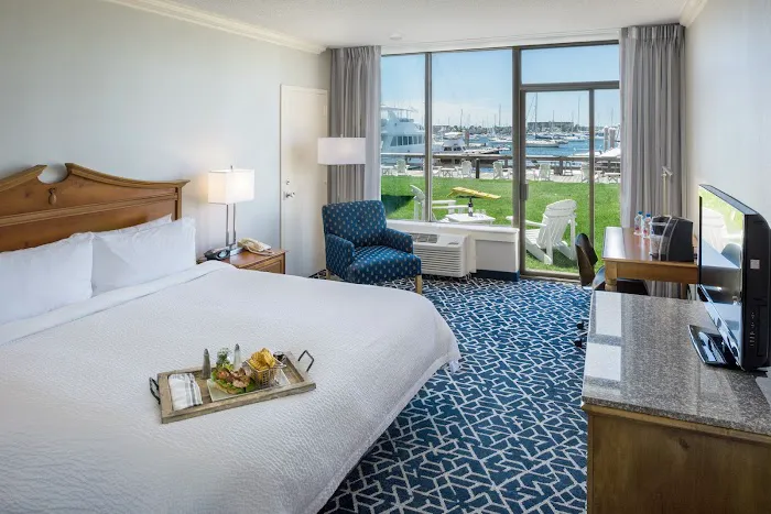The Newport Harbor Hotel and Marina 4