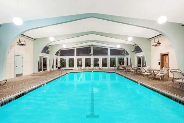 Howard Johnson by Wyndham Middletown Newport Area 5