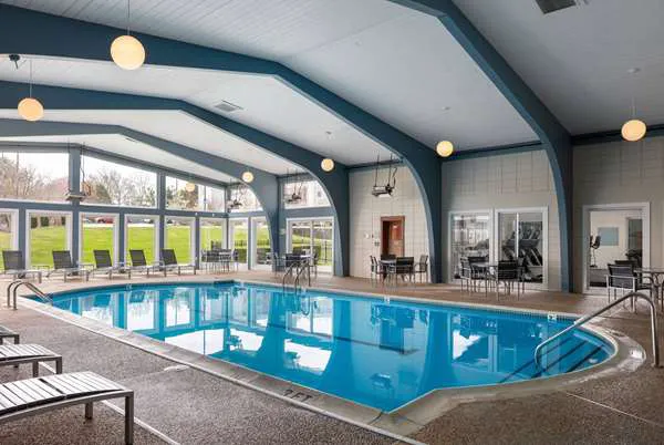 Howard Johnson by Wyndham Middletown Newport Area 5