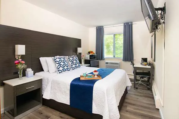 Rodeway Inn 5
