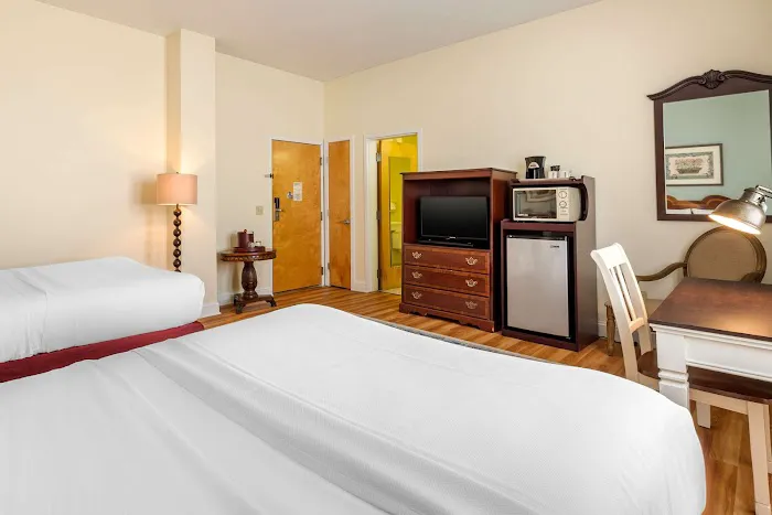 The Carriage House Inn Newport 5