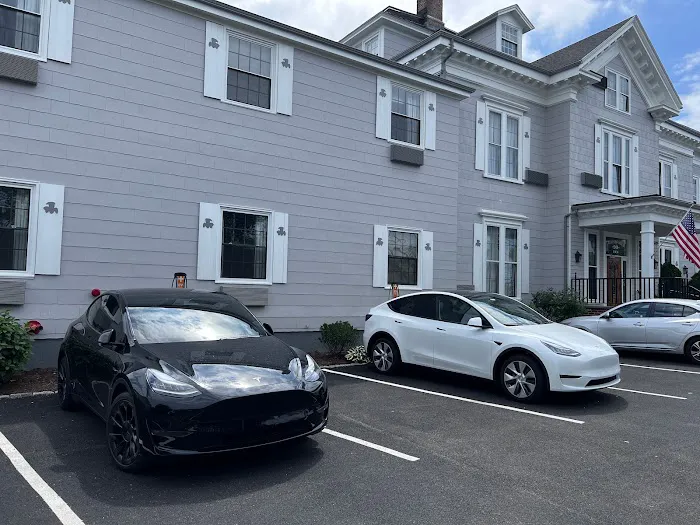 The Carriage House Inn Newport 5