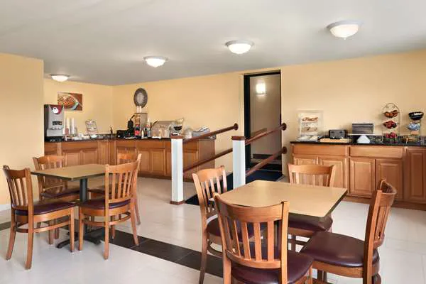 Days Inn by Wyndham Middletown/Newport Area 5