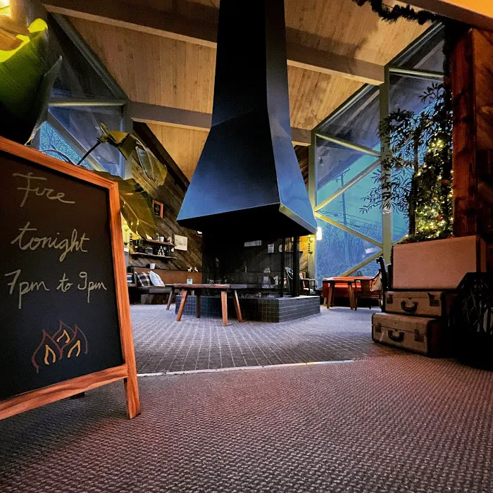 Toll Road Inn 5