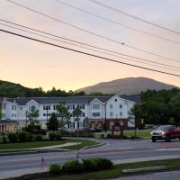 Hampton Inn & Suites Manchester ico
