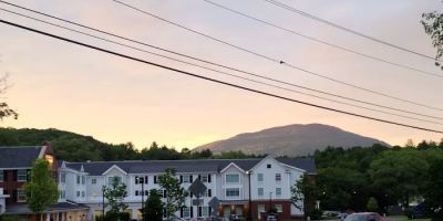 Hampton Inn & Suites Manchester