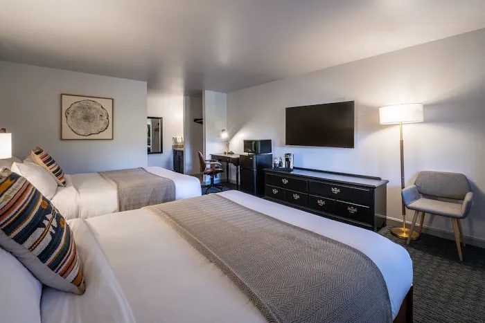 Riverhouse 5