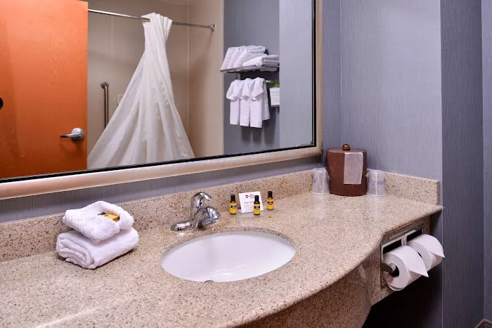 Best Western Plus University Inn 4
