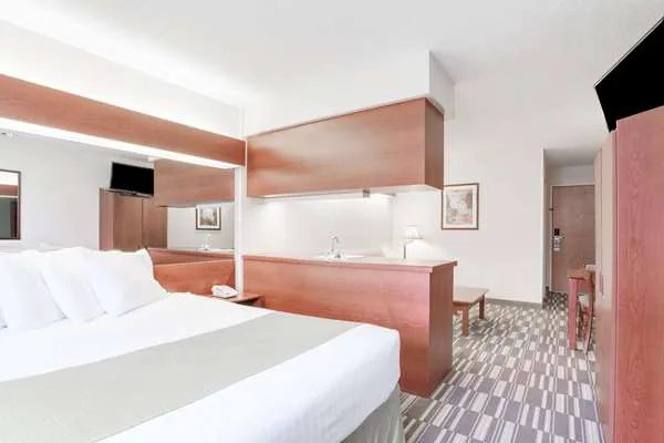 Microtel Inn & Suites by Wyndham Olean/Allegany 4