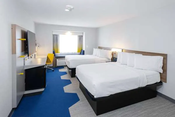 Microtel Inn & Suites by Wyndham Springville 4