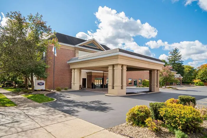 Hampton Inn East Aurora 4