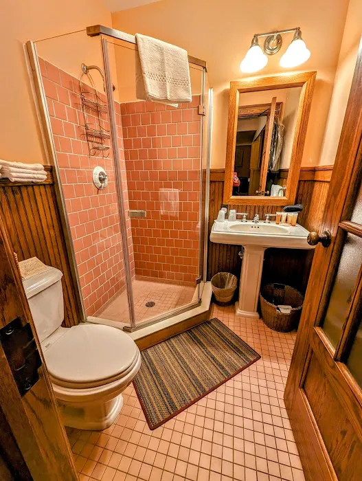 Roycroft Inn 4