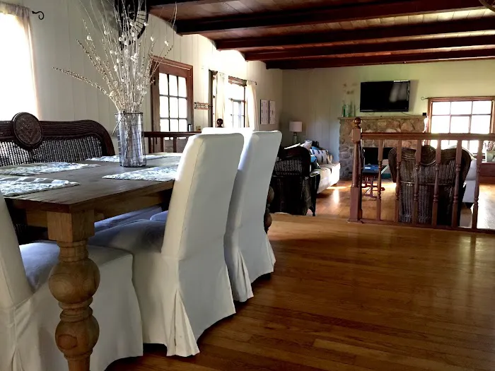 Carriage House at Rushing Waters 4