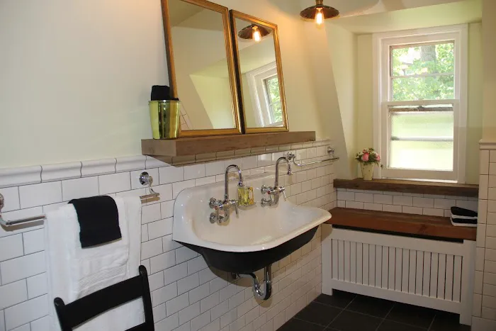 Carriage House at Rushing Waters 4