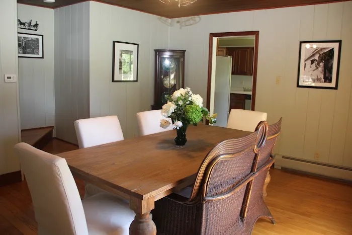Carriage House at Rushing Waters 4
