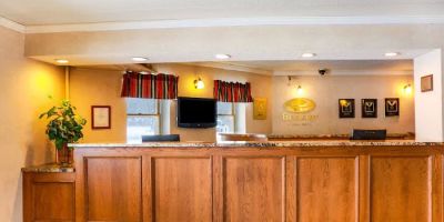 Econo Lodge Darien Lakes
