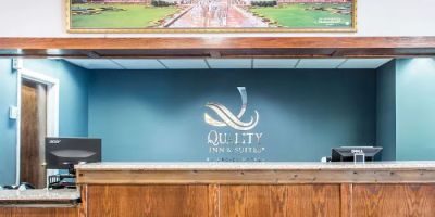 Quality Inn & Suites Palm Island Indoor Waterpark