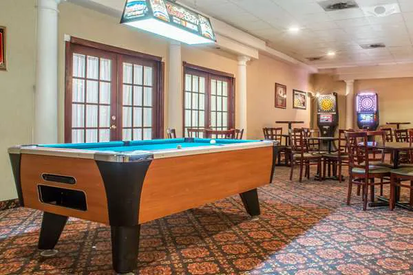 Quality Inn & Suites Palm Island Indoor Waterpark 4