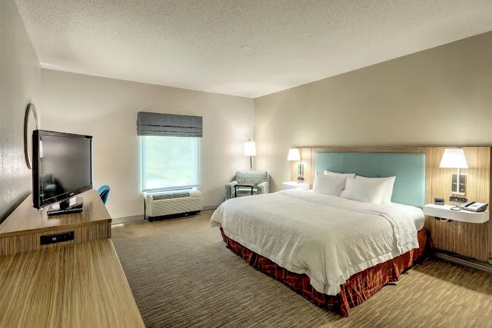 Hampton Inn Batavia 4