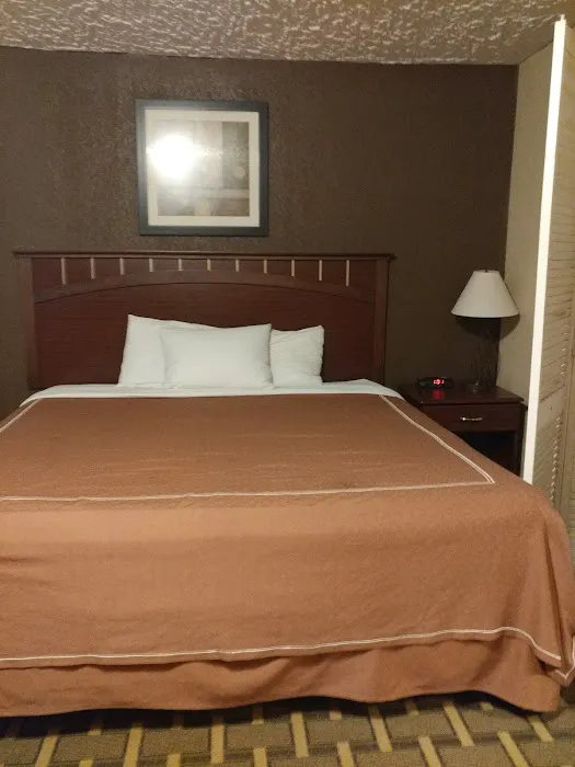 Americas Best Value Inn & Suites Clarence/Buffalo East 4