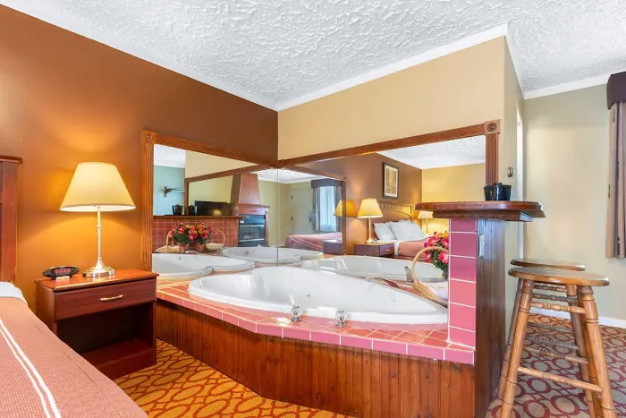 Rodeway Inn & Suites Clarence/Buffalo East 4