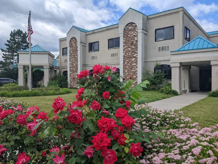 Cayuga Blu Hotel 4